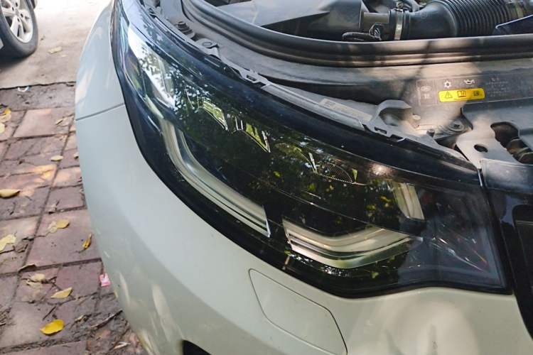 Used Land Rover Discovery 2019 3.0 SC V6 SE Right Front Headlight