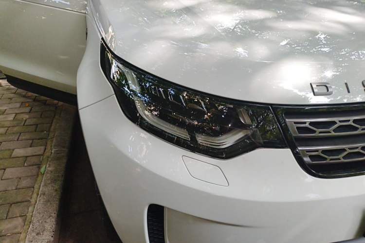 Used Land Rover Discovery 2019 2.0T SE Right Front Headlight