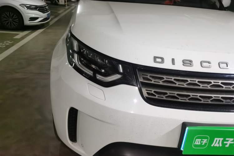 Used Land Rover Discovery 2019 3.0 SC V6 SE Right Front Headlight