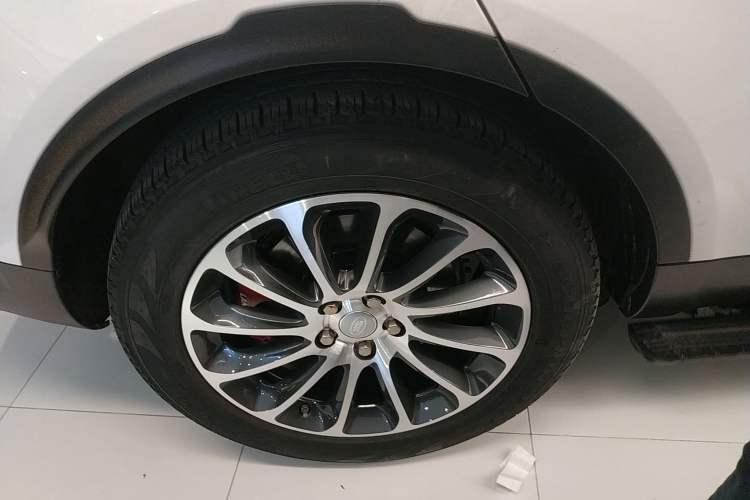 Used Land Rover Discovery 2019 3.0 SC V6 SE Right Rear Wheel Hub