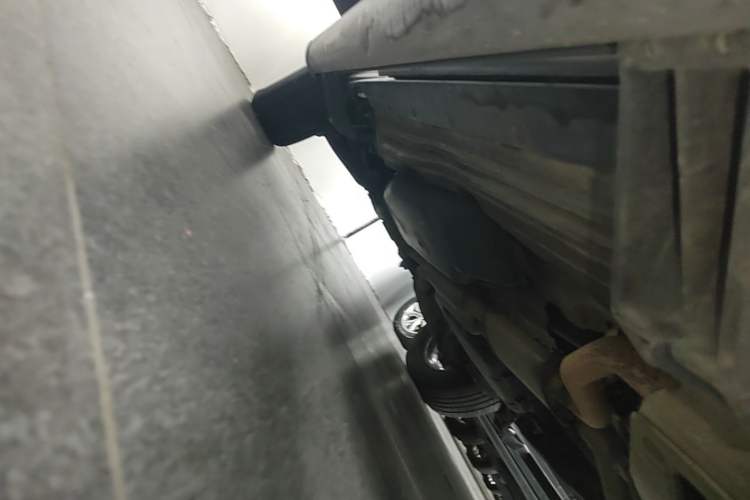 Used Land Rover Discovery 2019 3.0 SC V6 SE Right Side Sill