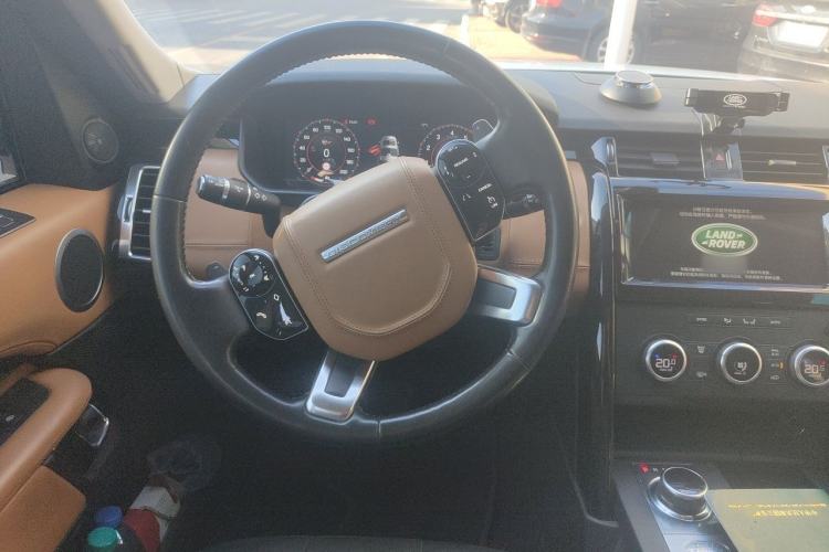 Used Land Rover Discovery 2019 3.0 SC V6 SE Steering Wheel