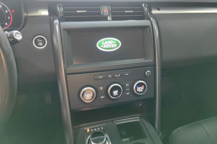 Used Land Rover Discovery 2020 3.0 SC V6 30th Anniversary Special Edition Audio And AC Panel