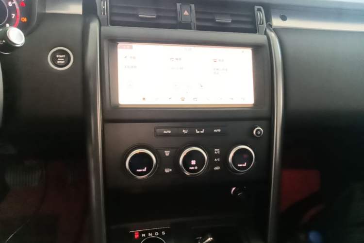 Used Land Rover Discovery 2020 2.0T 30th Anniversary Special Edition Audio And AC Panel