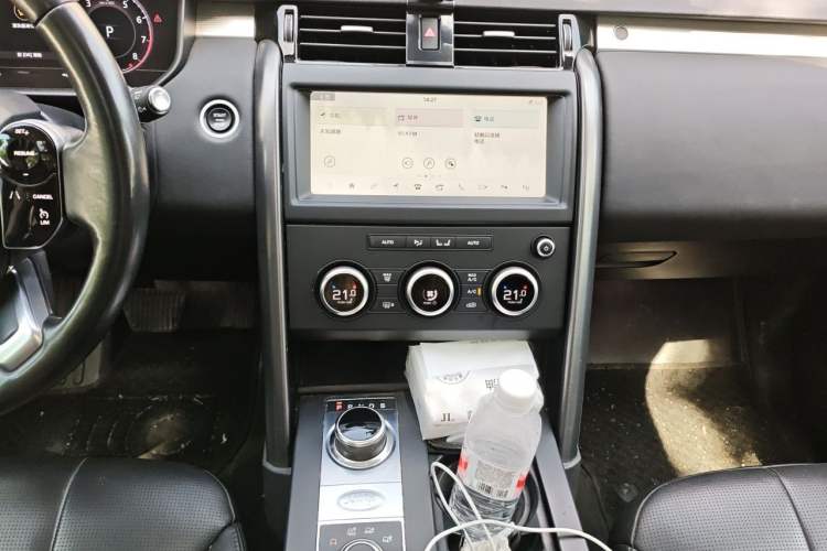 Used Land Rover Discovery 2020 3.0 SC V6 30th Anniversary Special Edition Audio And AC Panel
