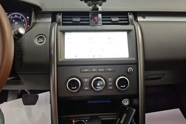 Used Land Rover Discovery 2020 3.0 SC V6 30th Anniversary Special Edition Audio And AC Panel