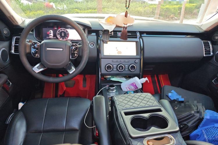 Used Land Rover Discovery 2020 3.0 SC V6 SE Center Console