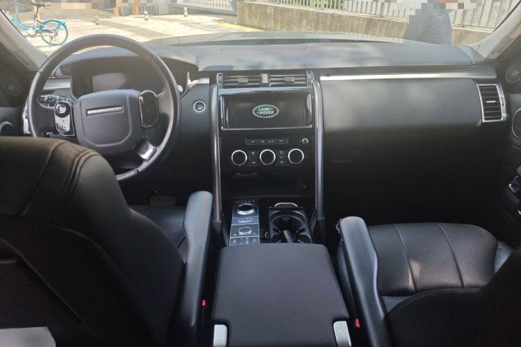 Used Land Rover Discovery 2020 3.0 SC V6 30th Anniversary Special Edition Center Console