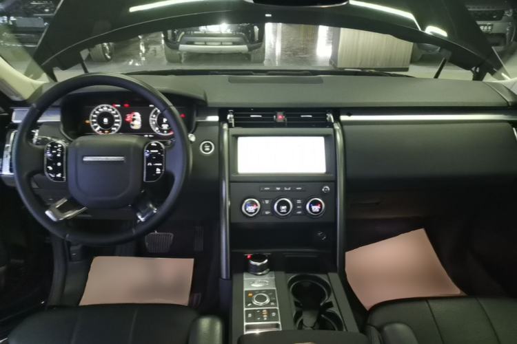 Used Land Rover Discovery 2020 3.0 SC V6 30th Anniversary Special Edition Center Console