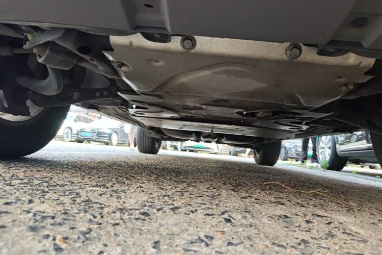 Used Land Rover Discovery 2020 2.0T SE Chassis Front