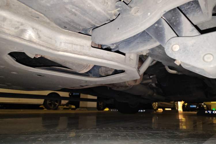 Used Land Rover Discovery 2020 3.0 SC V6 SE Chassis Front Left