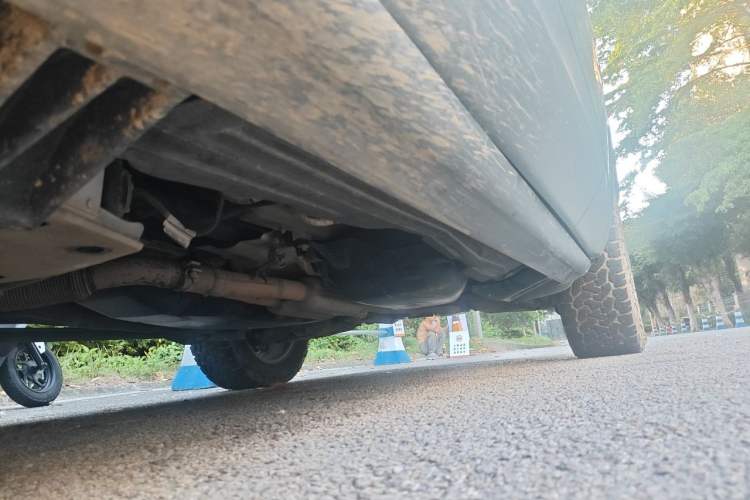 Used Land Rover Discovery 2020 2.0T SE Chassis Front Left