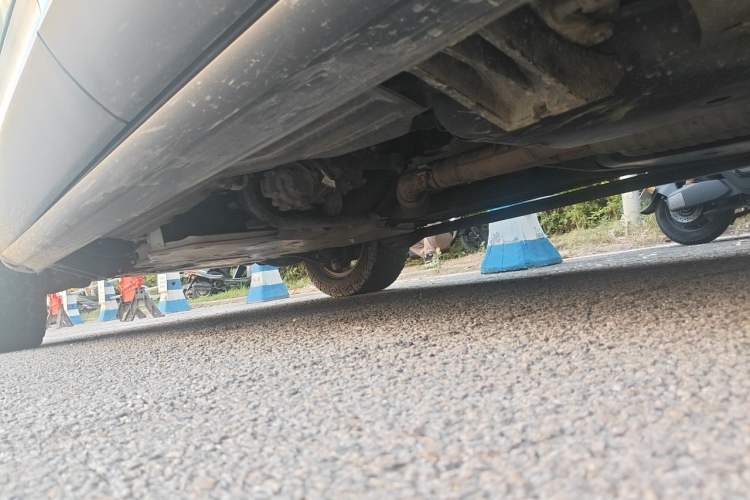 Used Land Rover Discovery 2020 2.0T SE Chassis Rear Left