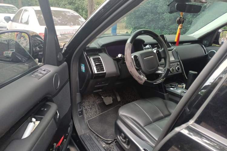 Used Land Rover Discovery 2020 3.0 SC V6 SE Driver Seat