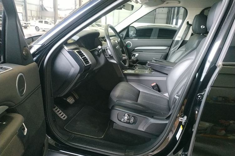 Used Land Rover Discovery 2020 3.0 SC V6 30th Anniversary Special Edition Driver Seat