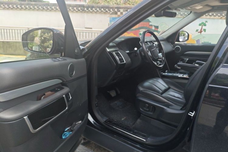 Used Land Rover Discovery 2020 3.0 SC V6 30th Anniversary Special Edition Driver Seat