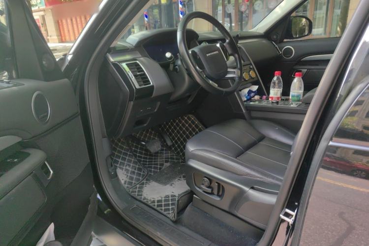 Used Land Rover Discovery 2020 3.0 SC V6 30th Anniversary Special Edition Driver Seat