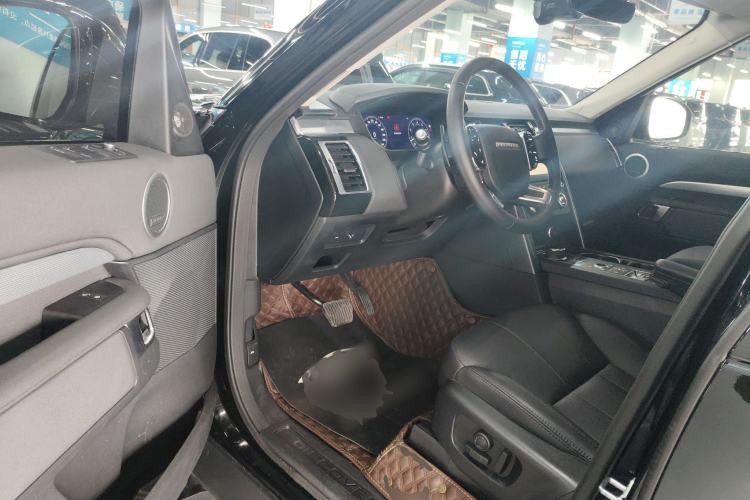 Used Land Rover Discovery 2020 3.0 SC V6 30th Anniversary Special Edition Driver Seat