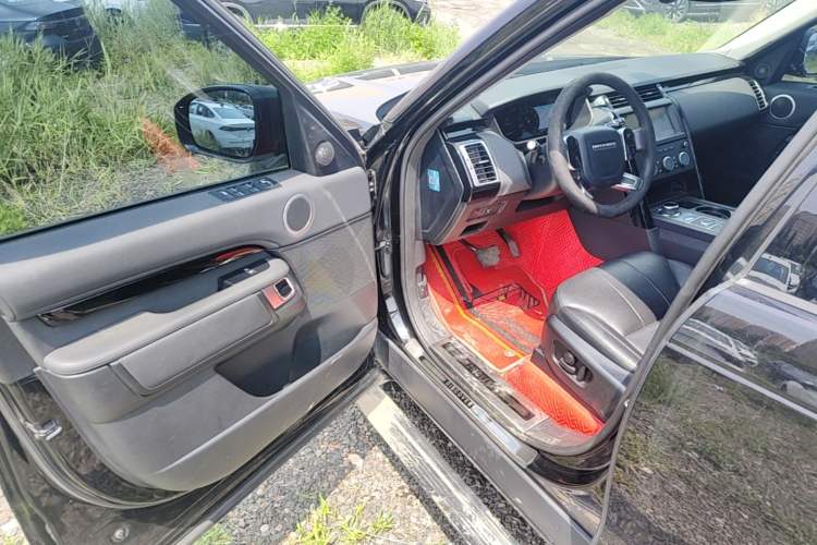 Used Land Rover Discovery 2020 3.0 SC V6 SE Driver Seat