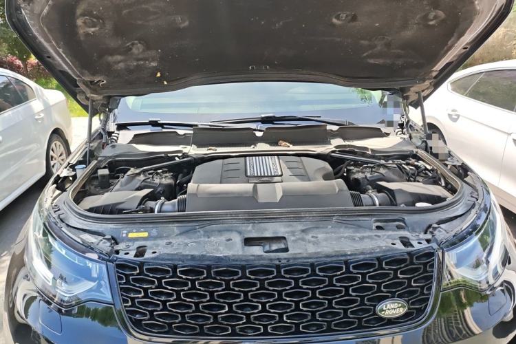 Used Land Rover Discovery 2020 3.0 SC V6 30th Anniversary Special Edition Engine Bay