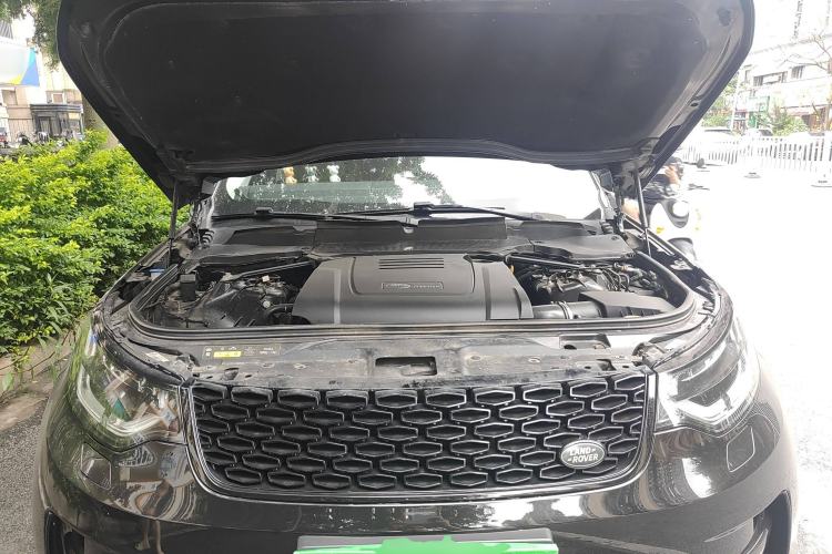 Used Land Rover Discovery 2020 2.0T 30th Anniversary Special Edition Engine Bay