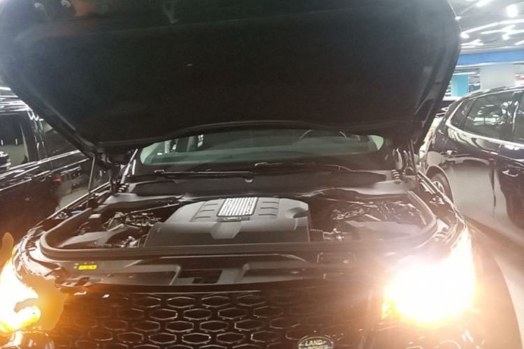 Used Land Rover Discovery 2020 3.0 SC V6 30th Anniversary Special Edition Engine Bay