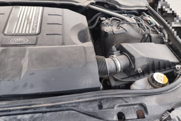 Used Land Rover Discovery 2020 3.0 SC V6 30th Anniversary Special Edition Engine Bay Left