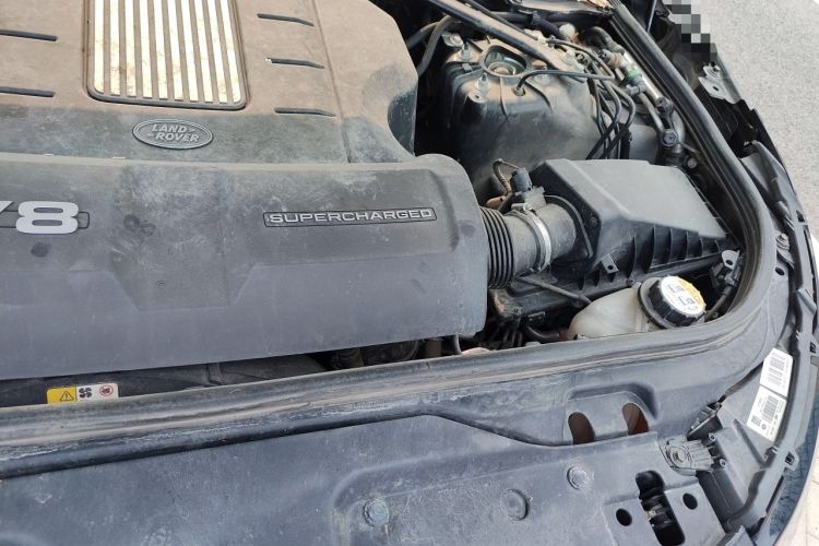 Used Land Rover Discovery 2020 3.0 SC V6 SE Engine Bay Left