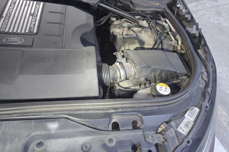 Used Land Rover Discovery 2020 3.0 SC V6 30th Anniversary Special Edition Engine Bay Left