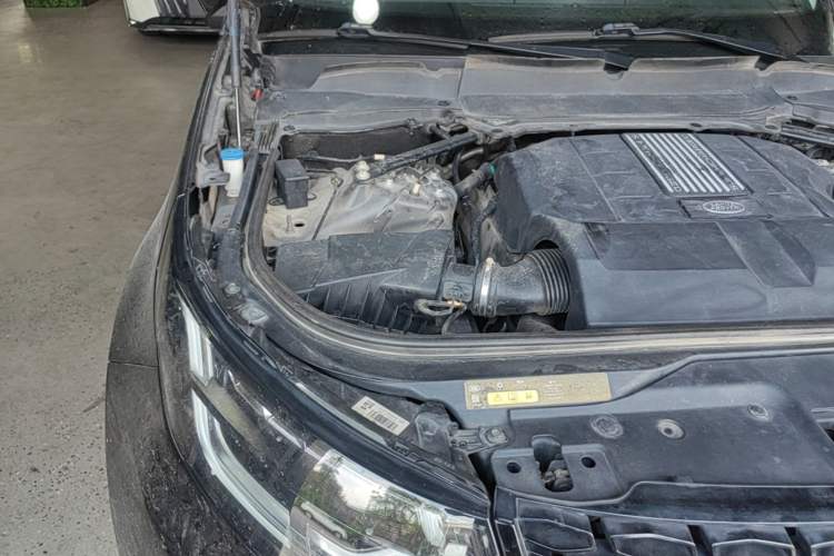 Used Land Rover Discovery 2020 3.0 SC V6 30th Anniversary Special Edition Engine Bay Right