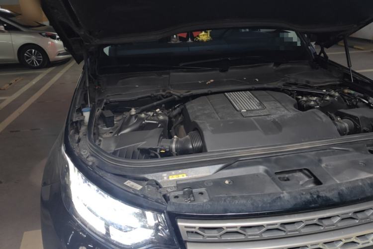 Used Land Rover Discovery 2020 3.0 SC V6 SE Engine Bay Right