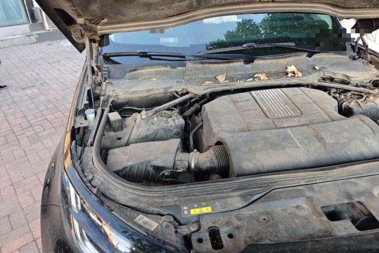 Used Land Rover Discovery 2020 3.0 SC V6 SE Engine Bay Right