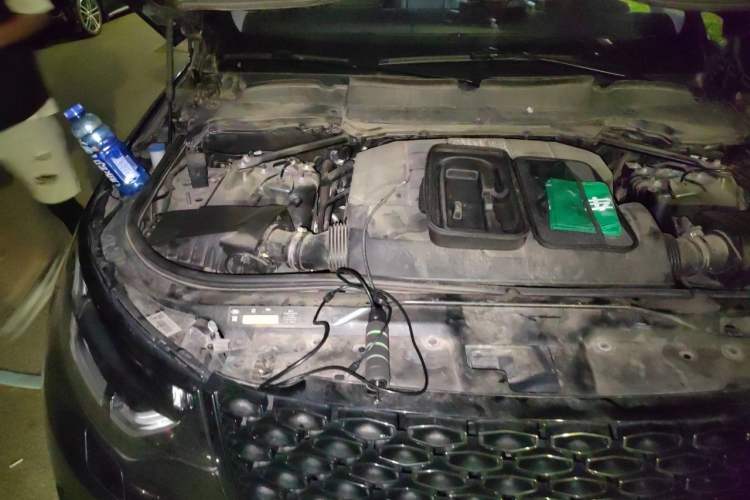 Used Land Rover Discovery 2020 3.0 SC V6 30th Anniversary Special Edition Engine Bay Right