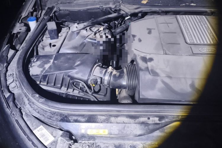 Used Land Rover Discovery 2020 3.0 SC V6 SE Engine Bay Right