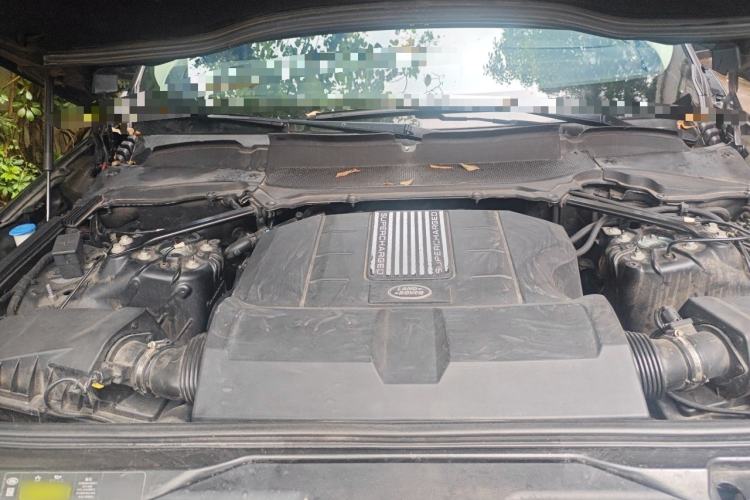 Used Land Rover Discovery 2020 3.0 SC V6 30th Anniversary Special Edition Engine Bay