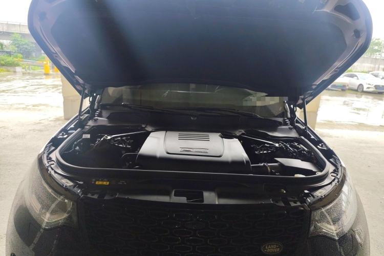 Used Land Rover Discovery 2020 2.0T 30th Anniversary Special Edition Engine Bay