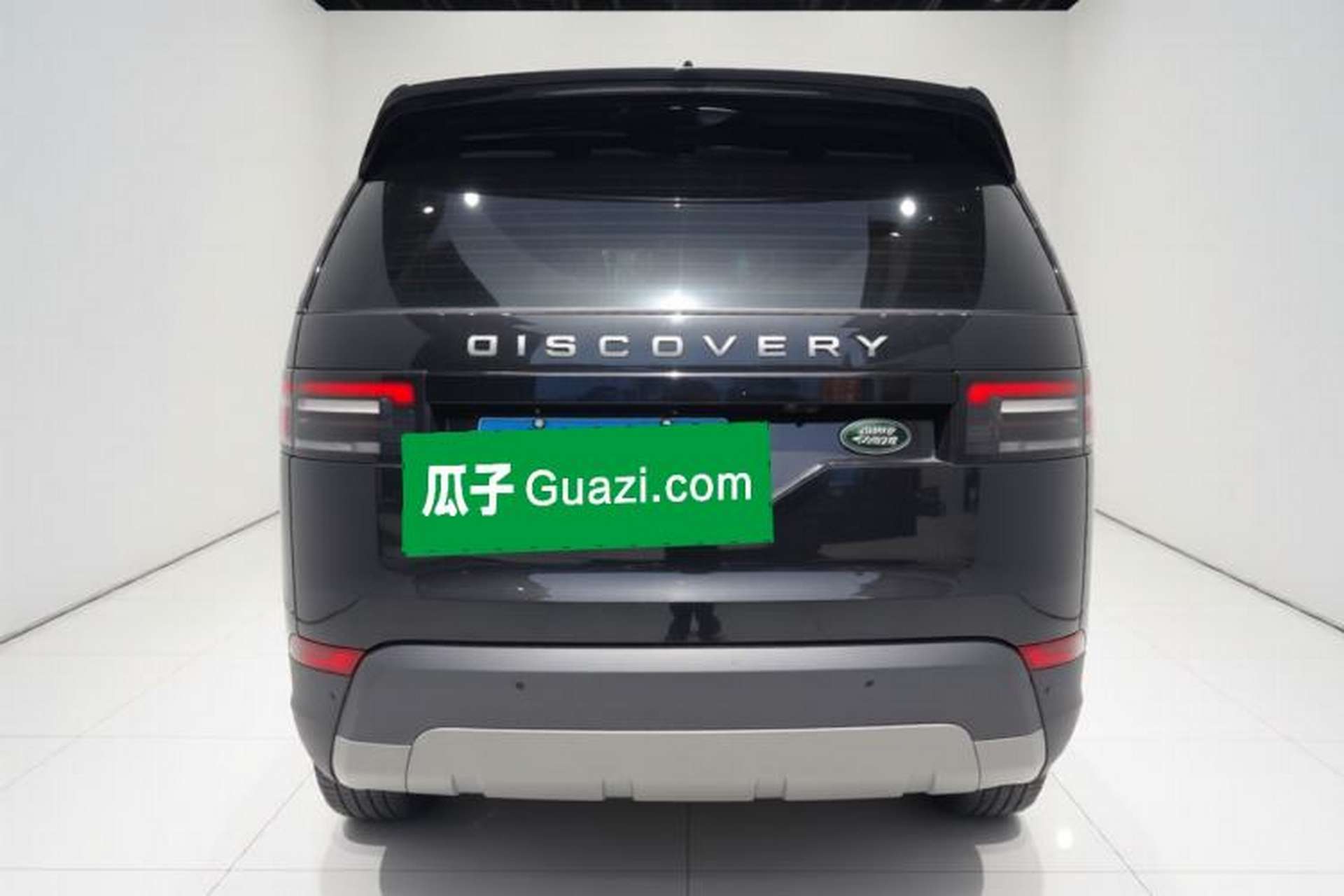 Used Land Rover Discovery 2020 2.0T SE Exterior 4