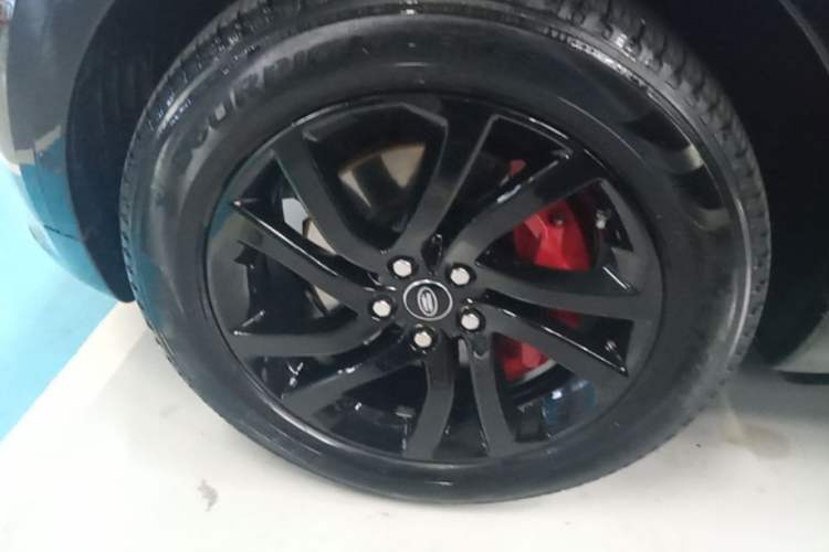Used Land Rover Discovery 2020 3.0 SC V6 30th Anniversary Special Edition Exterior 4