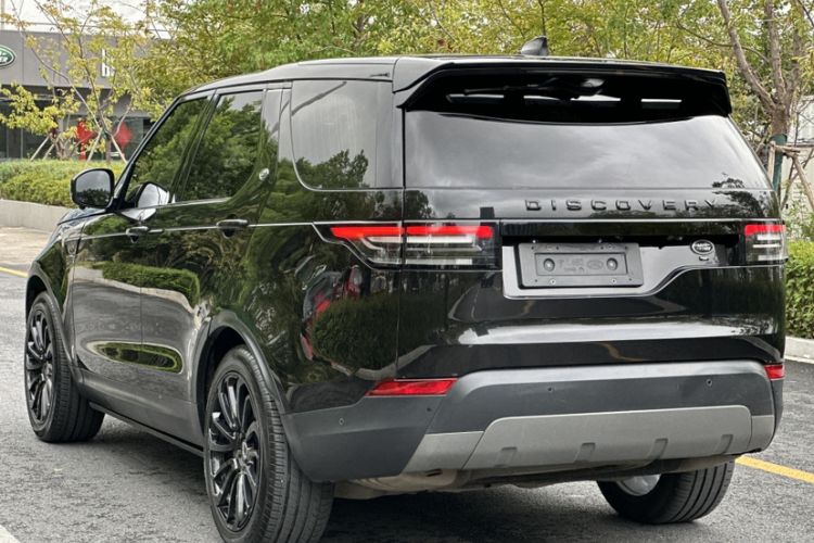 Used Land Rover Discovery 2020 2.0T SE Exterior 4