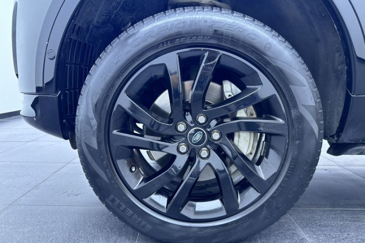 Used Land Rover Discovery 2020 3.0 SC V6 30th Anniversary Special Edition Exterior 5