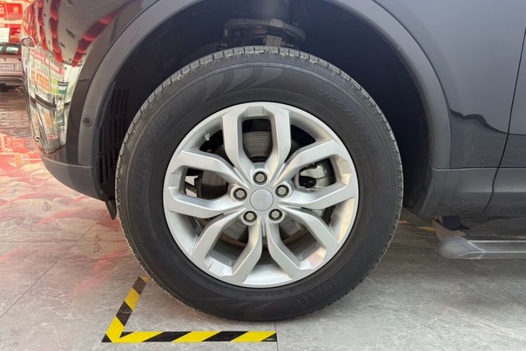 Used Land Rover Discovery 2020 2.0T SE Exterior 5