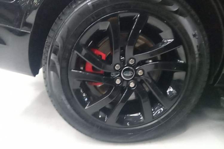 Used Land Rover Discovery 2020 3.0 SC V6 30th Anniversary Special Edition Exterior 5