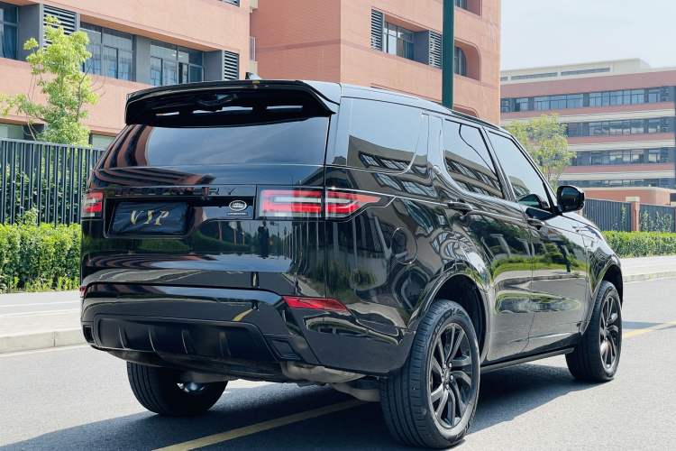 Used Land Rover Discovery 2020 3.0 SC V6 30th Anniversary Special Edition Exterior 5