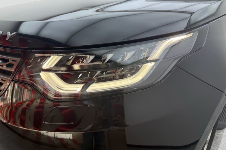 Used Land Rover Discovery 2020 2.0T SE Exterior 6