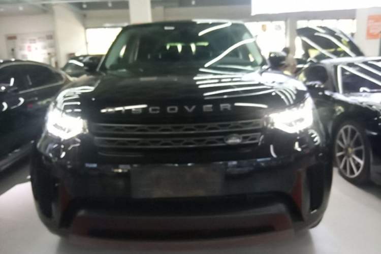 Used Land Rover Discovery 2020 3.0 SC V6 SE Front
