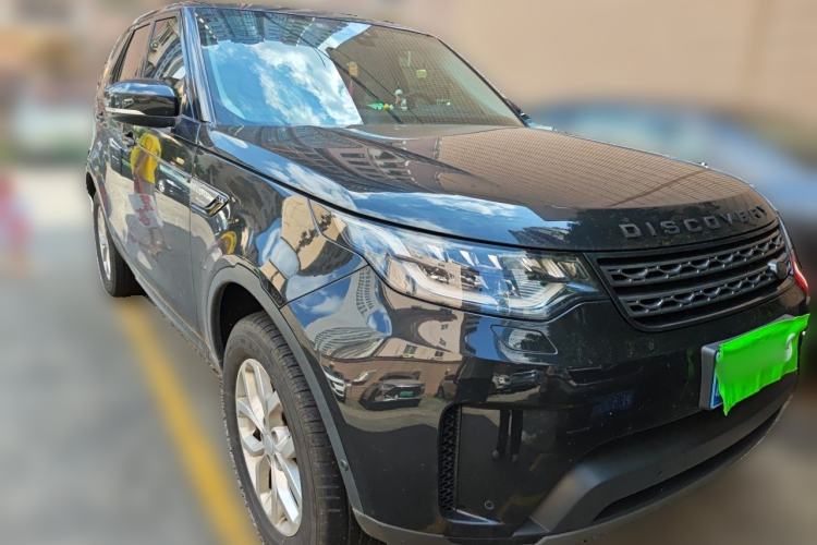 Used Land Rover Discovery 2020 2.0T SE Front Right 45 Deg