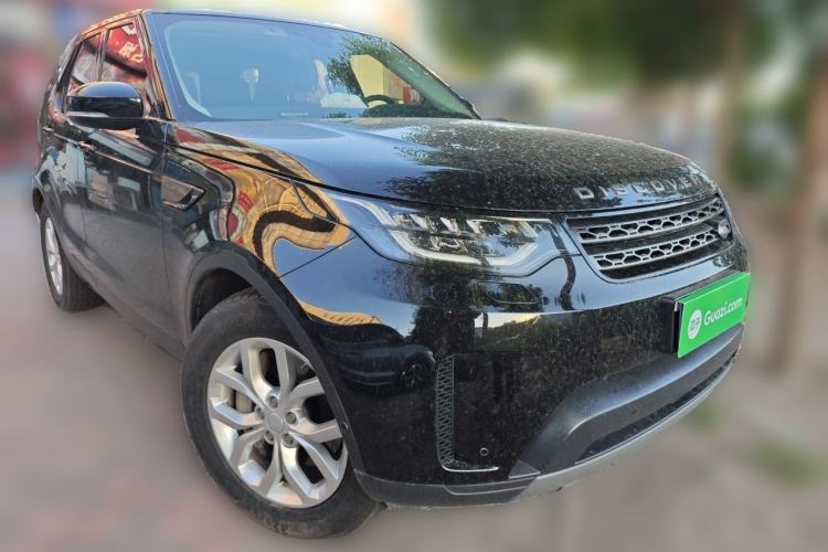 Used Land Rover Discovery 2020 3.0 SC V6 SE Front Right 45 Deg