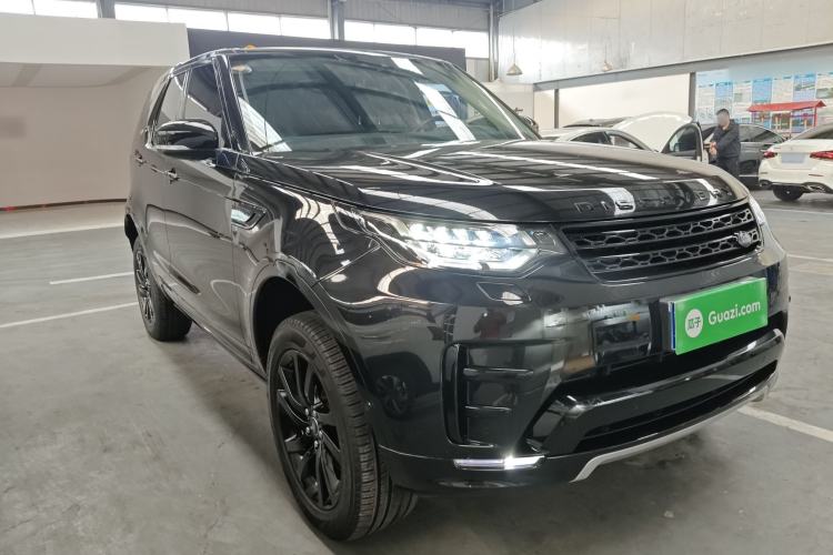 Used Land Rover Discovery 2020 3.0 SC V6 30th Anniversary Special Edition Front Right 45 Deg
