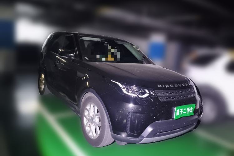 Used Land Rover Discovery 2020 3.0 SC V6 SE Front Right 45 Deg