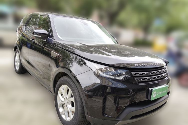 Used Land Rover Discovery 2020 3.0 SC V6 SE Front Right 45 Deg